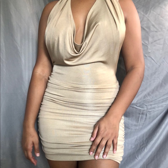 Sexy backless champagne halter top dress - Picture 1 of 4